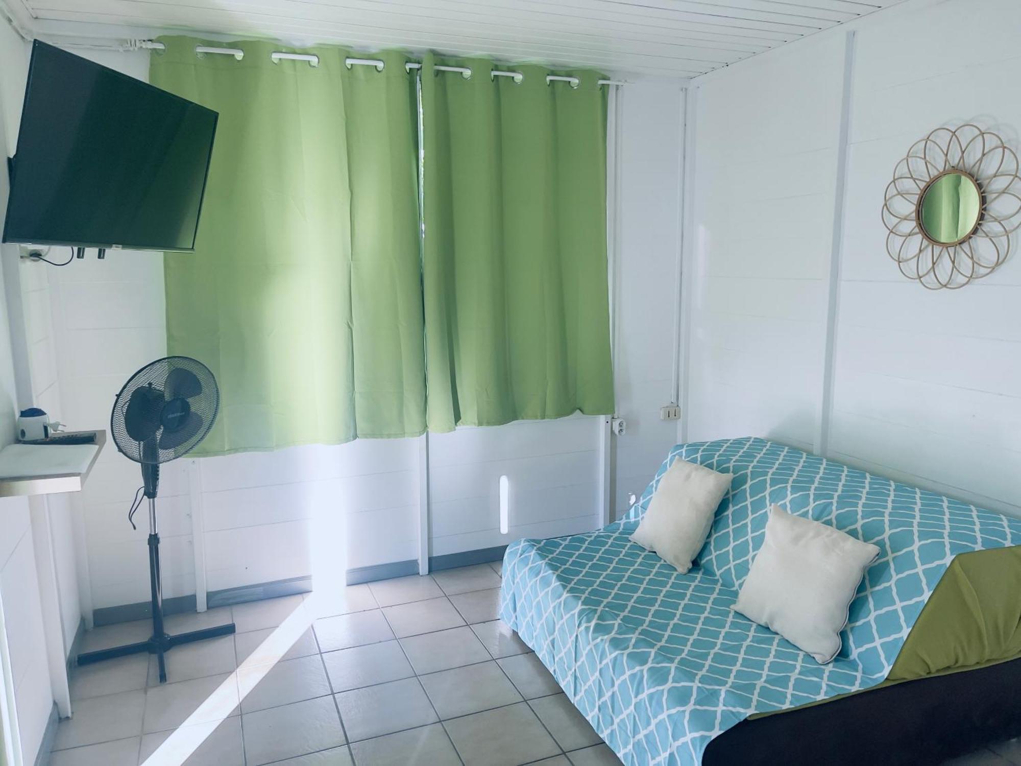 Tuatahi Beach Lodge プナアウィア エクステリア 写真