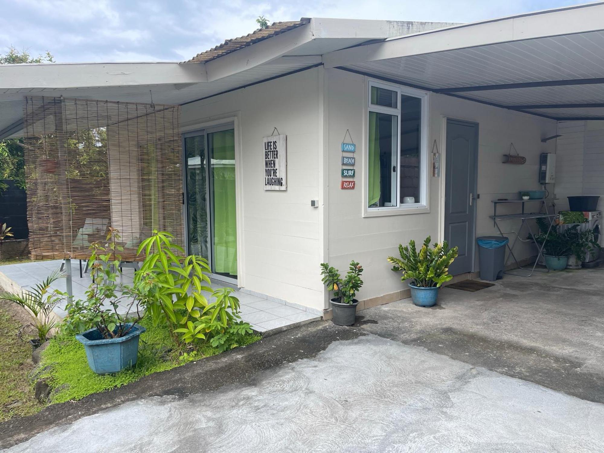 Tuatahi Beach Lodge プナアウィア エクステリア 写真